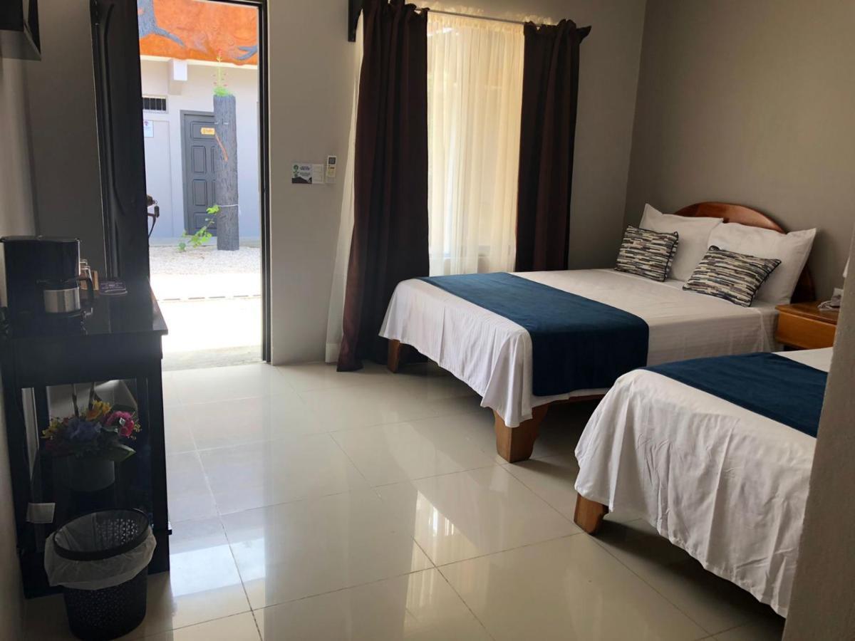 La Vid Hotel *